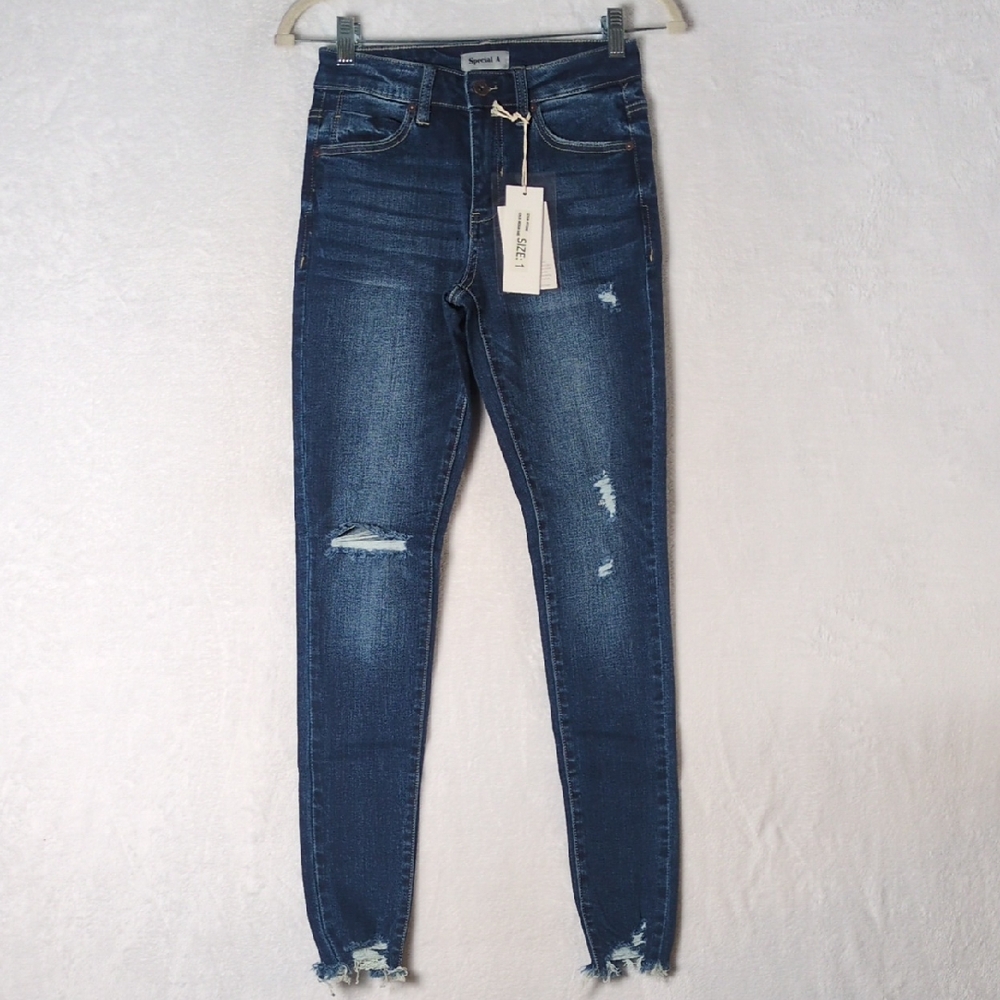 Special A Junior's Distressed Mid Rise Stretch Skinny Jeans Size 1